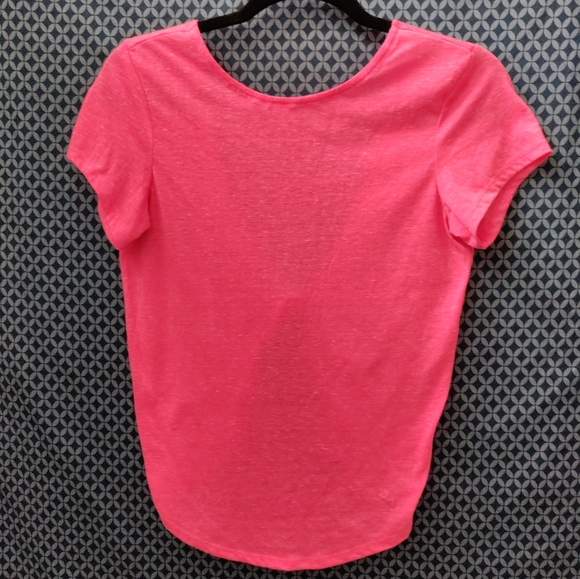 JL - Junior's neon pink short sleeve crop top with twisted back. Size - S - Picture 2 of 6